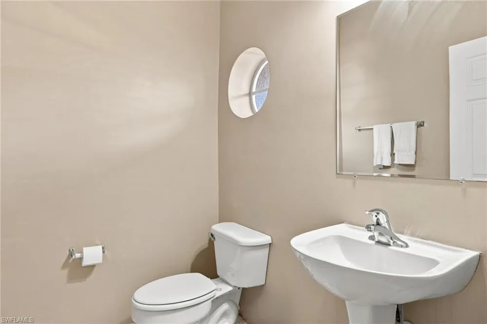 9977 Chiana Circle Fort Myers, FL 33905