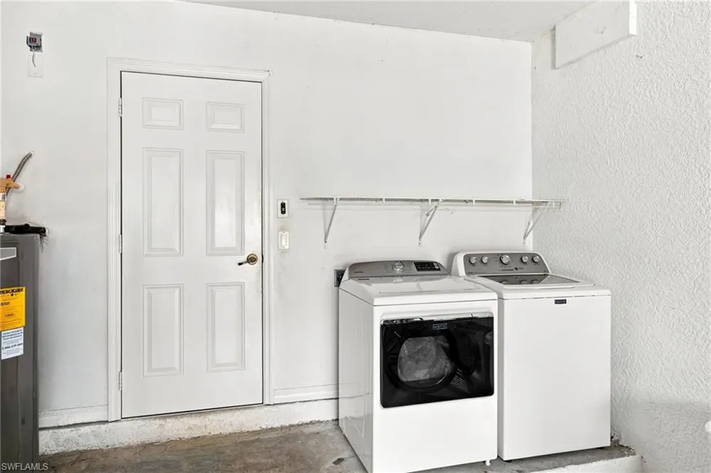 9977 Chiana Circle Fort Myers, FL 33905