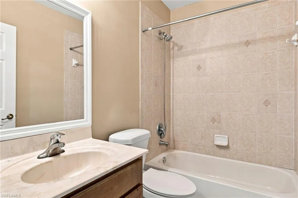 9977 Chiana Circle Fort Myers, FL 33905