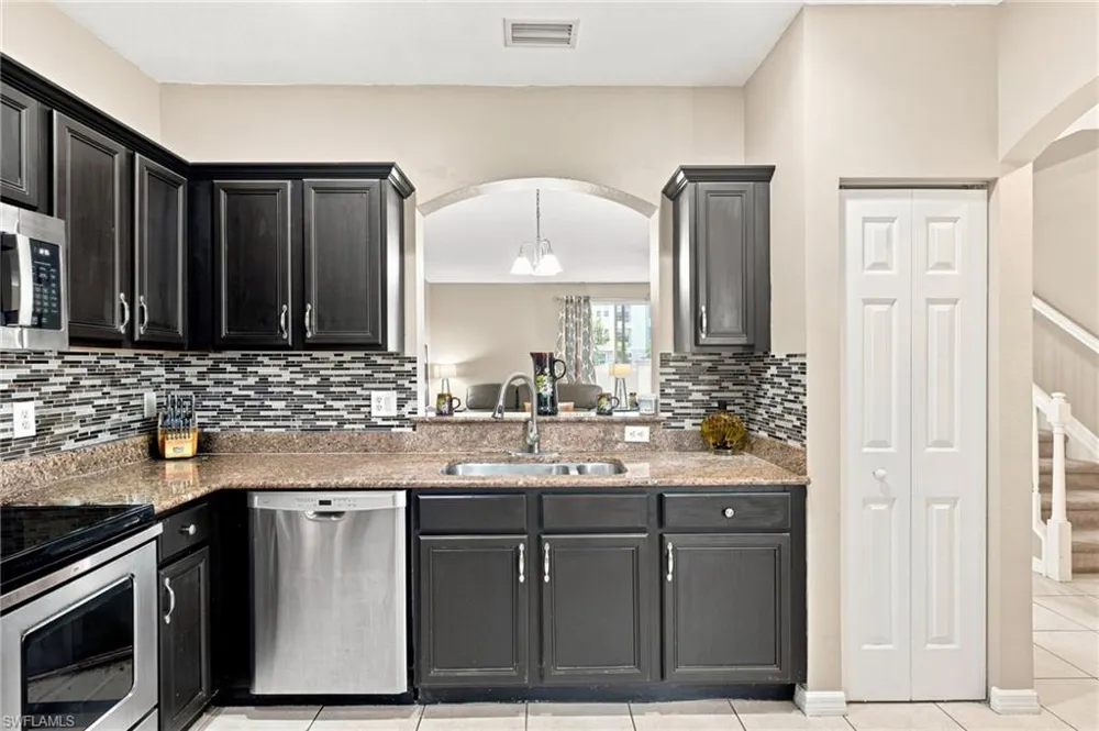 9977 Chiana Circle Fort Myers, FL 33905