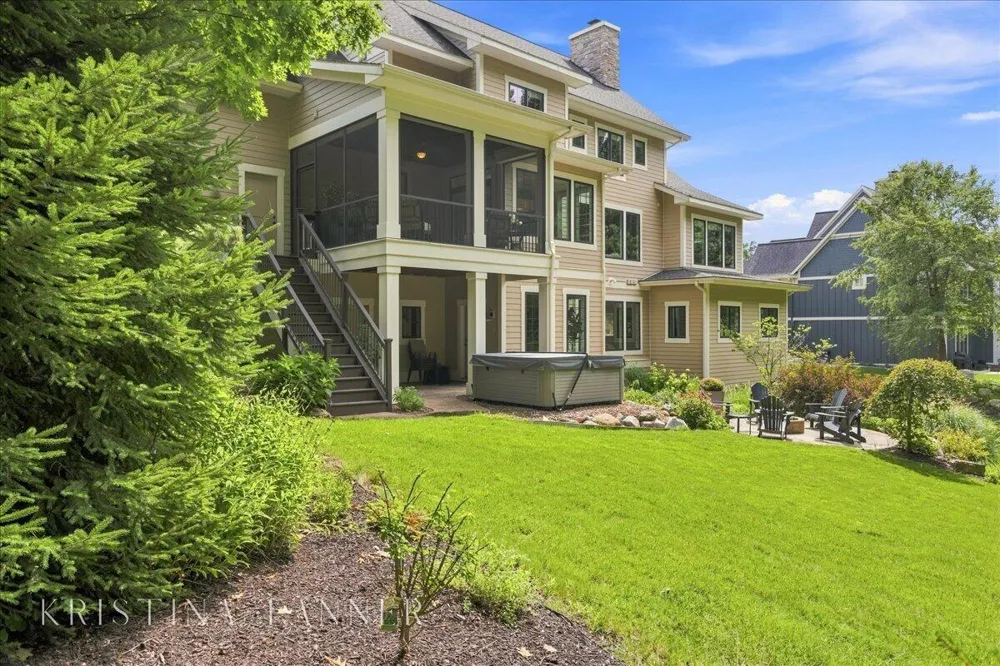 5782 Manchester Hills Drive SE Cascade Charter Township, MI 49546