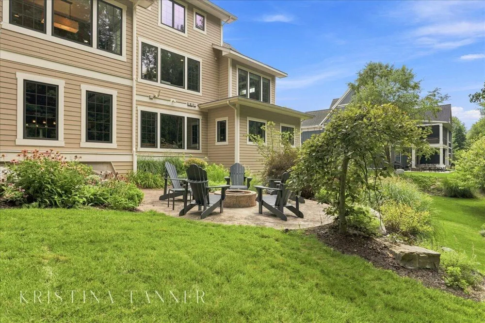 5782 Manchester Hills Drive SE Cascade Charter Township, MI 49546