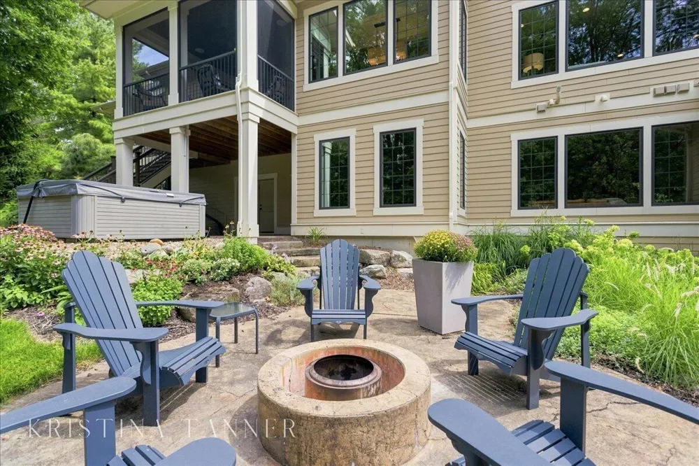 5782 Manchester Hills Drive SE Cascade Charter Township, MI 49546
