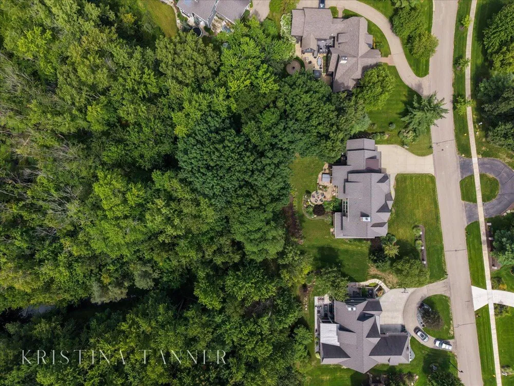 5782 Manchester Hills Drive SE Cascade Charter Township, MI 49546