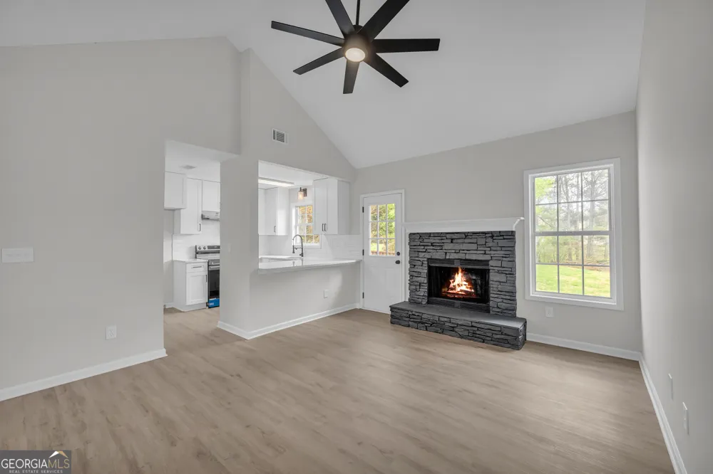 301 Jonaquil AVE Auburn, GA 30011