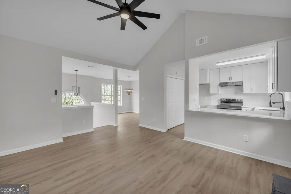 301 Jonaquil AVE Auburn, GA 30011