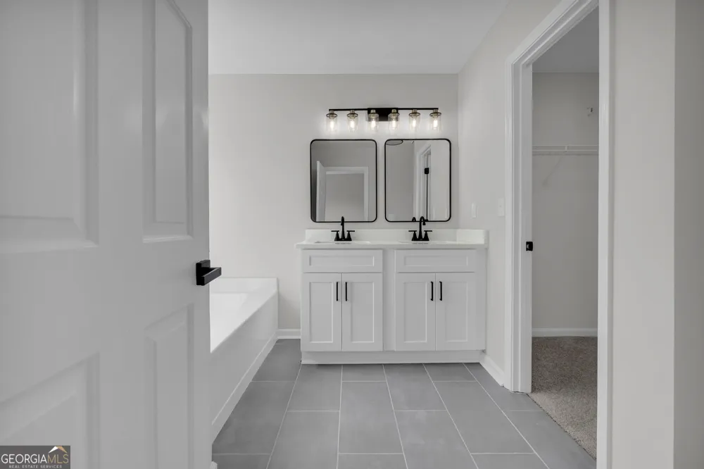 301 Jonaquil AVE Auburn, GA 30011