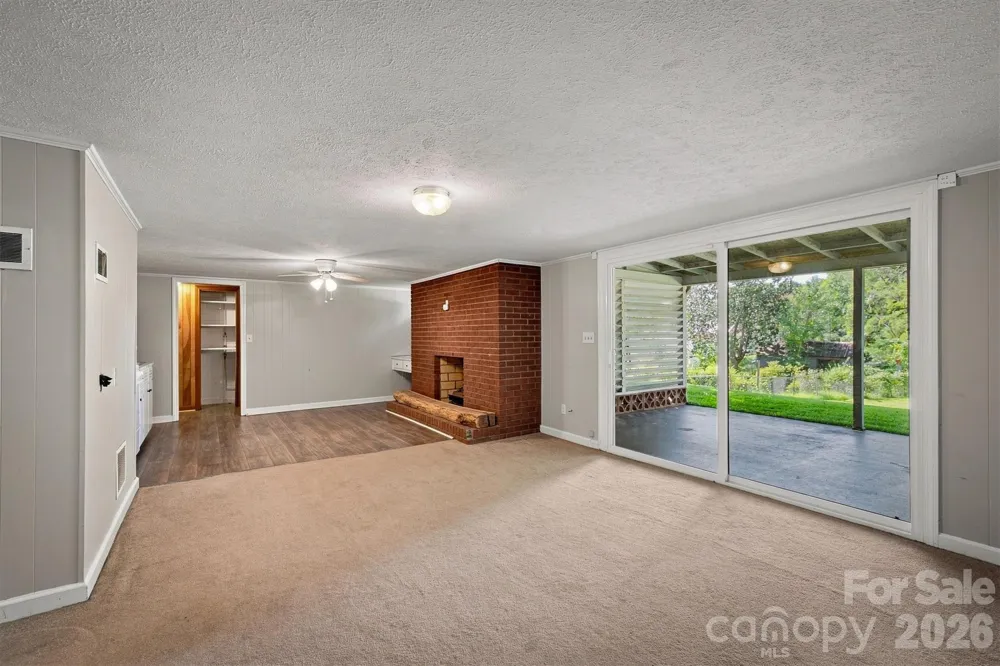 103 Park Street Morganton, NC 28655