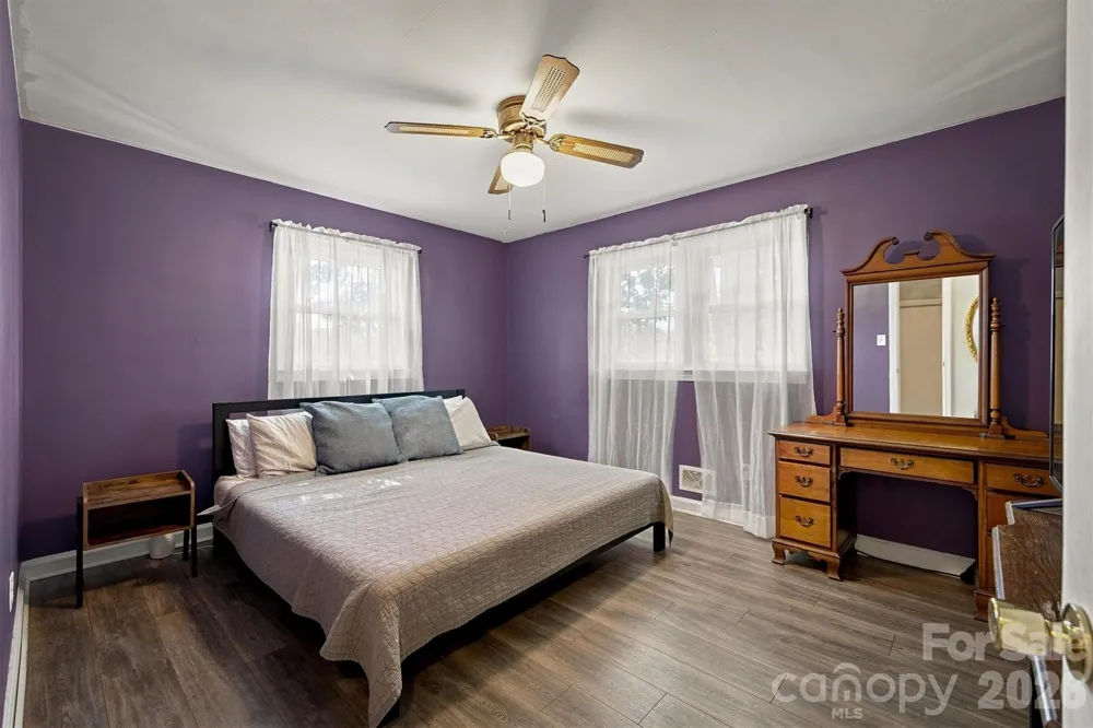 103 Park Street Morganton, NC 28655
