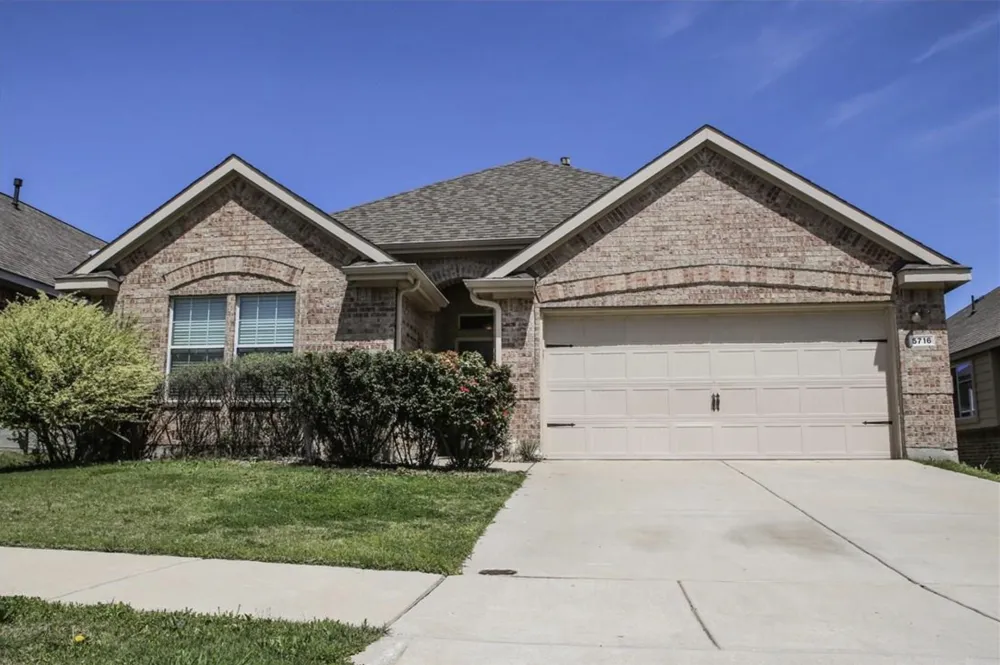 5716 Balmorhea Drive Denton, TX 76226