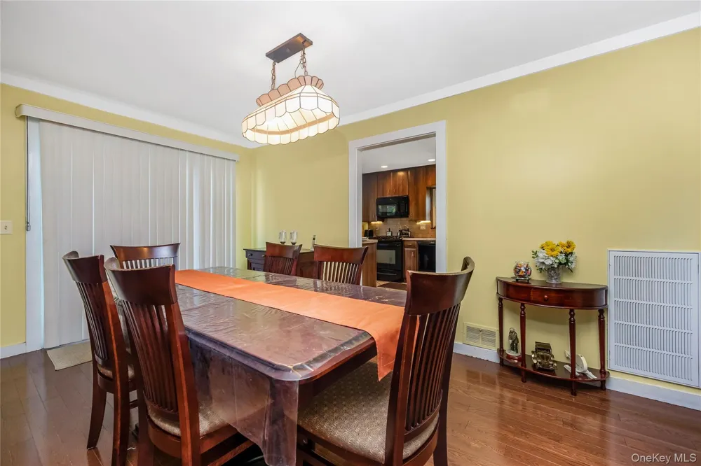 82 Herman Avenue North Babylon, NY 11703
