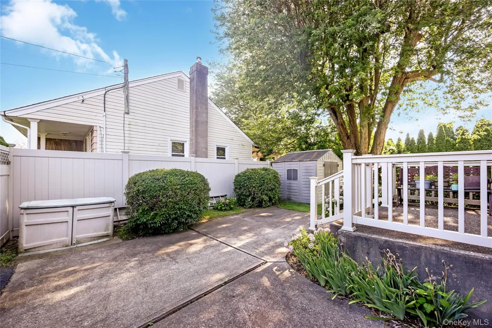 82 Herman Avenue North Babylon, NY 11703
