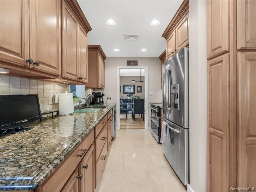 2643 Landman Lane North Bellmore, NY 11710