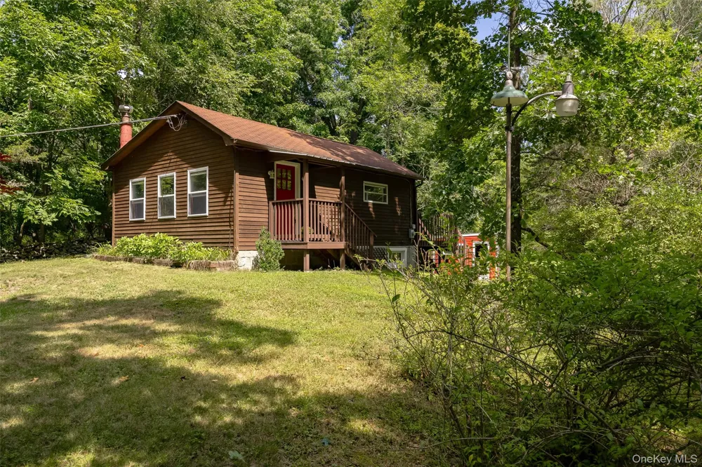 710 Pumpkin Lane Clinton Corners, NY 12514