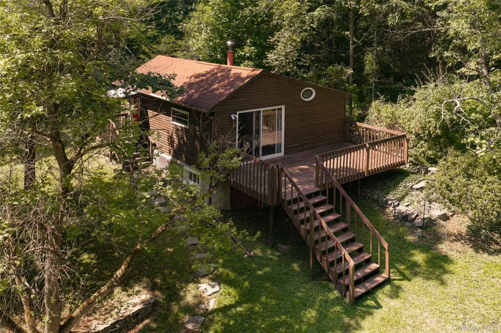 710 Pumpkin Lane Clinton Corners, NY 12514