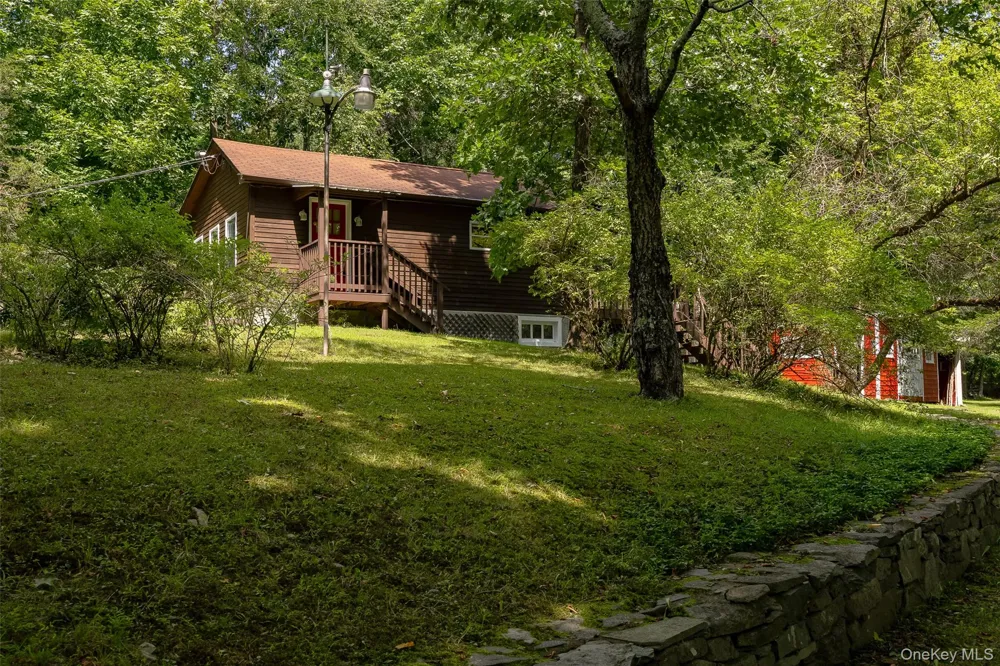 710 Pumpkin Lane Clinton Corners, NY 12514