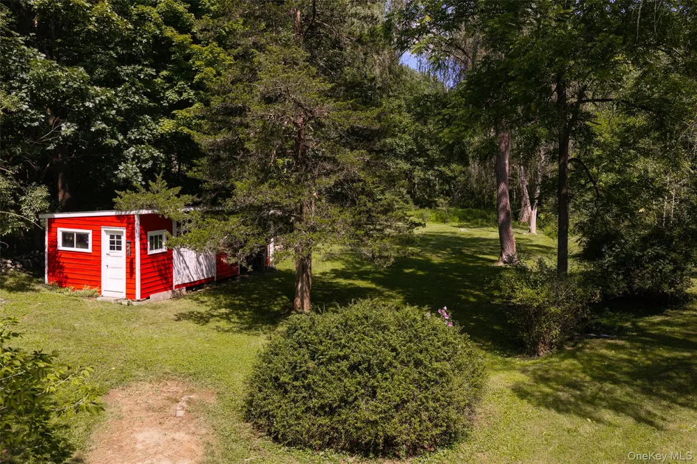 710 Pumpkin Lane Clinton Corners, NY 12514
