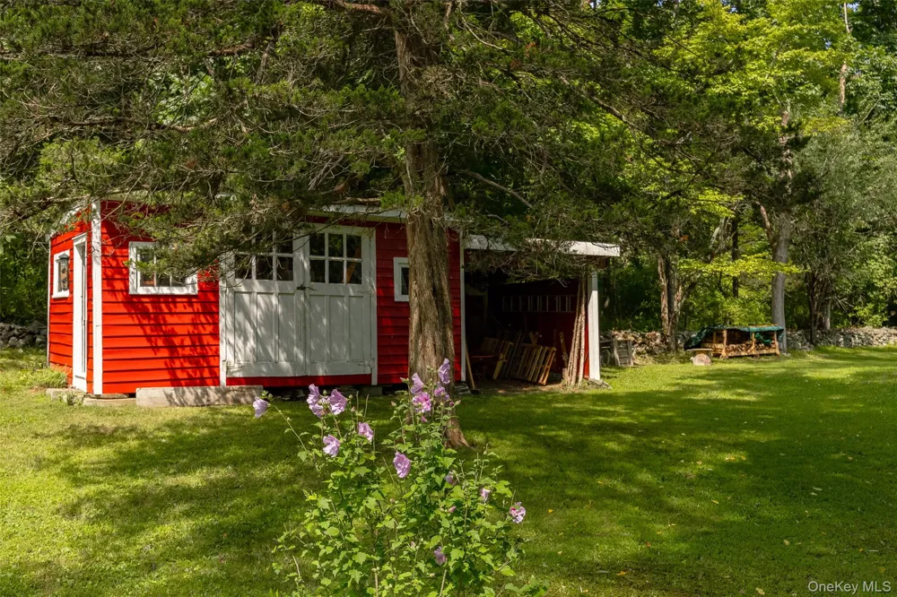 710 Pumpkin Lane Clinton Corners, NY 12514