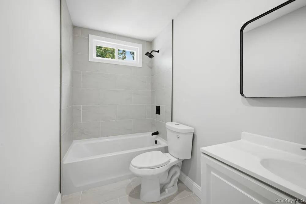 16 Adobe Drive Shirley, NY 11967