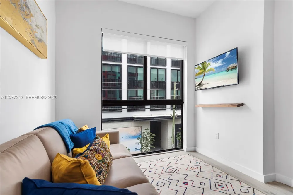 136 NW 26th St #207 Miami, FL 33127