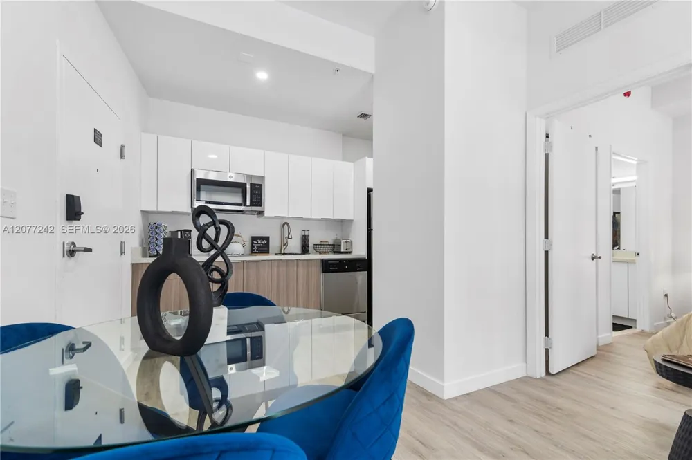 136 NW 26th St #207 Miami, FL 33127