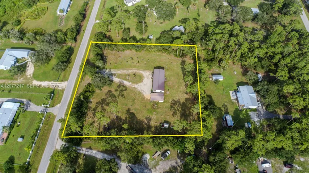 4075 Fort Center Avenue La Belle, FL 33935