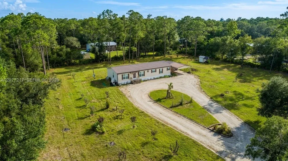 4075 Fort Center Avenue La Belle, FL 33935