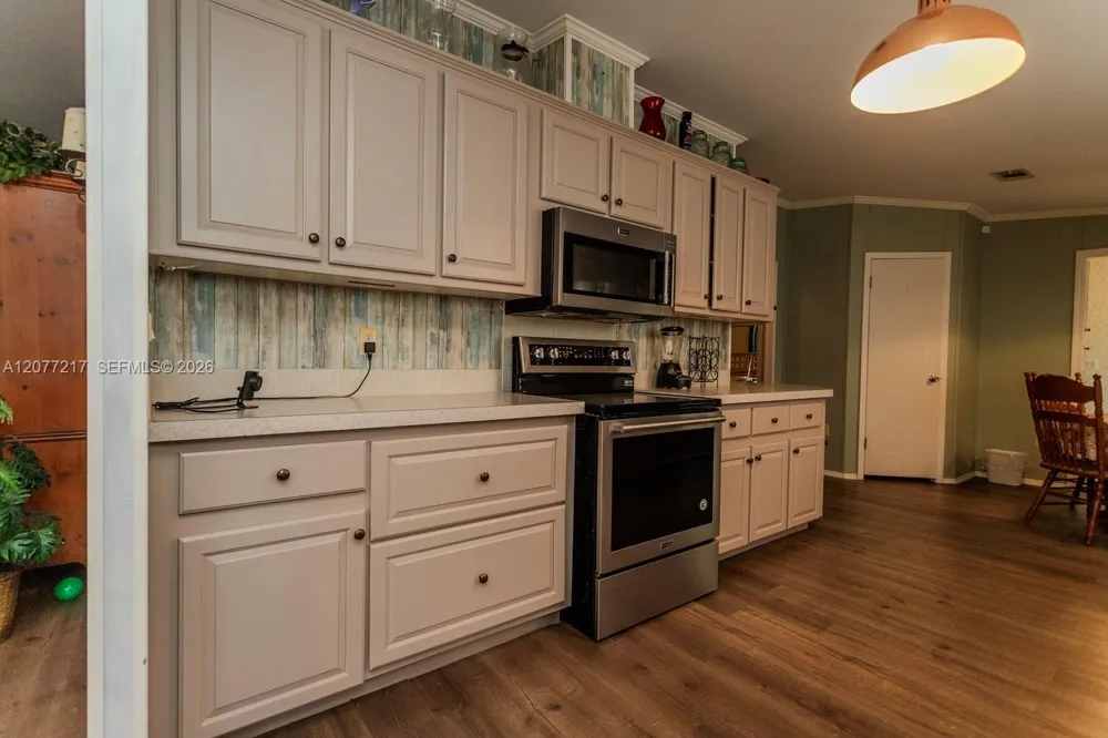 4075 Fort Center Avenue La Belle, FL 33935
