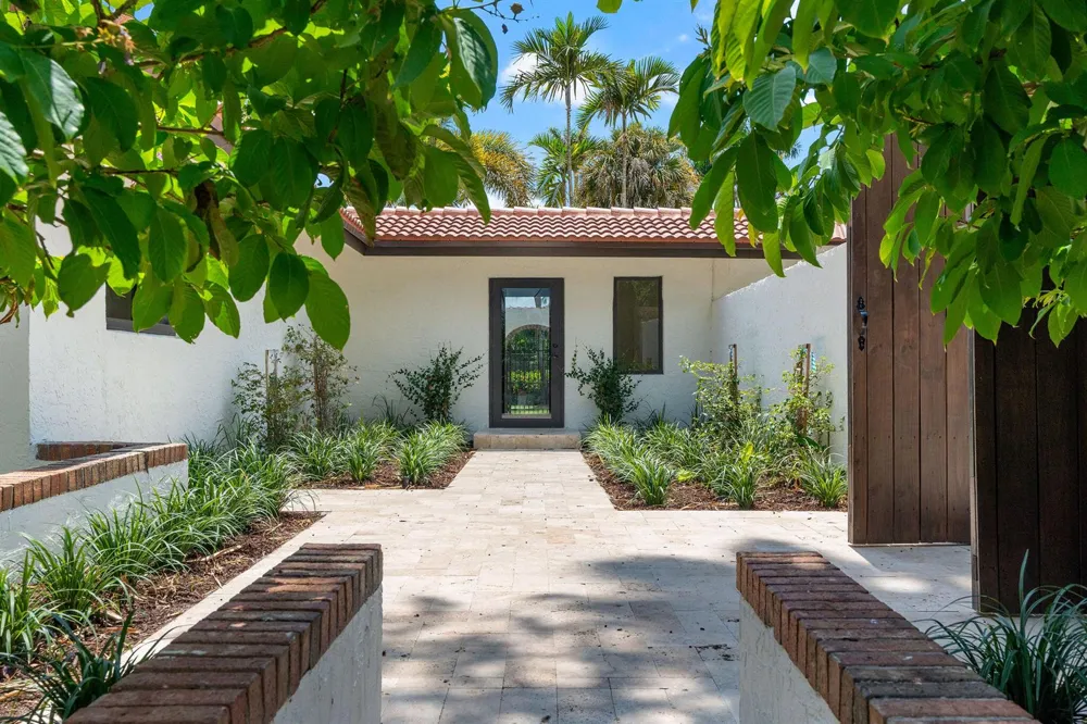 11851 NW 7TH STREET Plantation, FL 33325