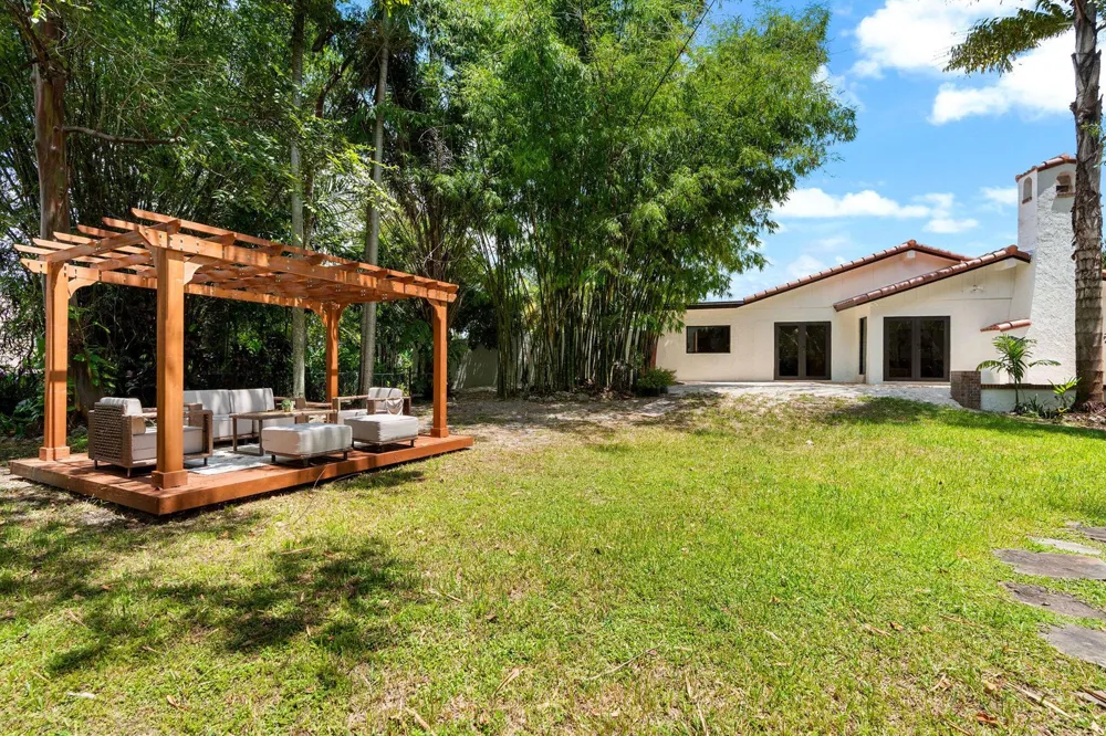 11851 NW 7TH STREET Plantation, FL 33325