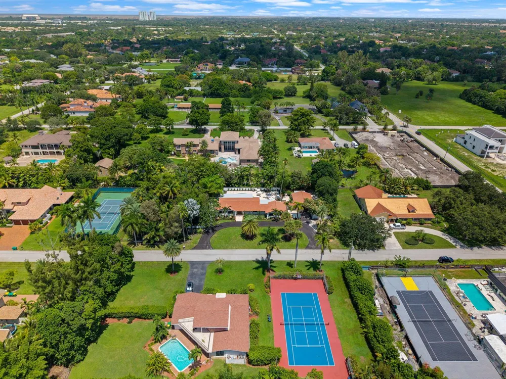11851 NW 7TH STREET Plantation, FL 33325