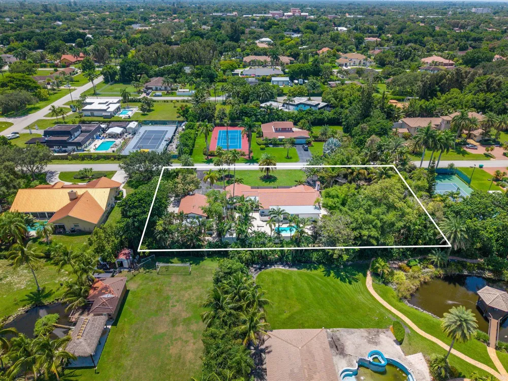11851 NW 7TH STREET Plantation, FL 33325