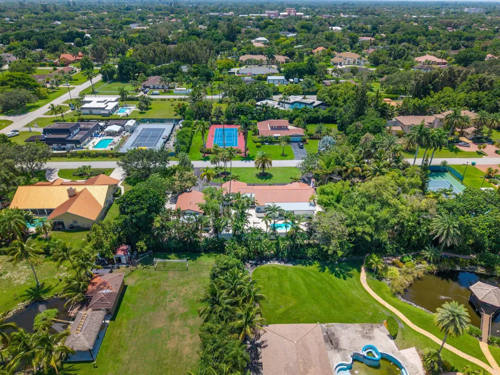 11851 NW 7TH STREET Plantation, FL 33325