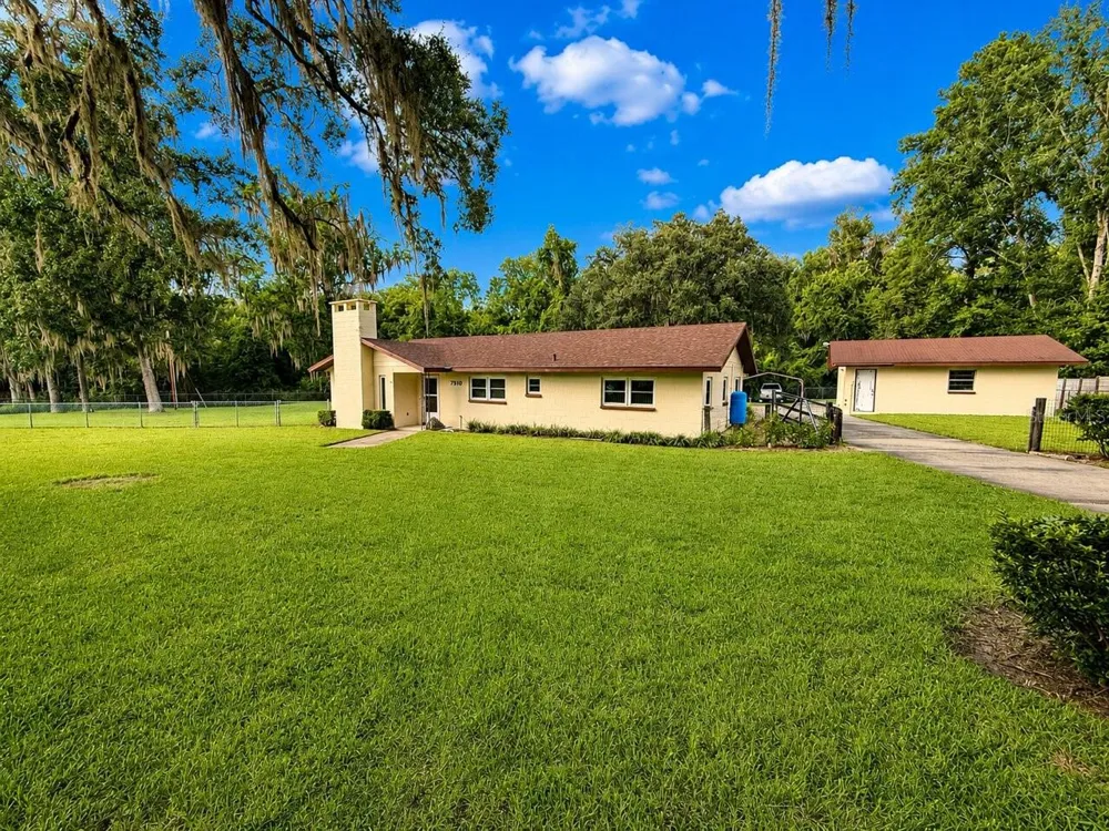 7510 NW 128TH PLACE Alachua, FL 32615