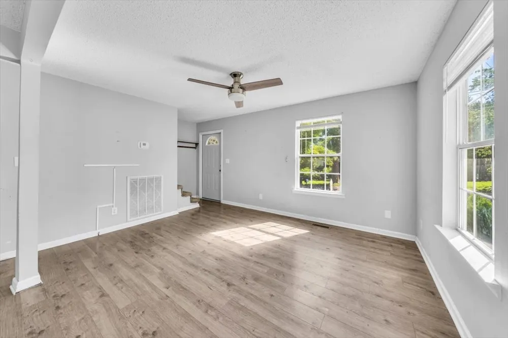 105 Lillian St McMinnville, TN 37110