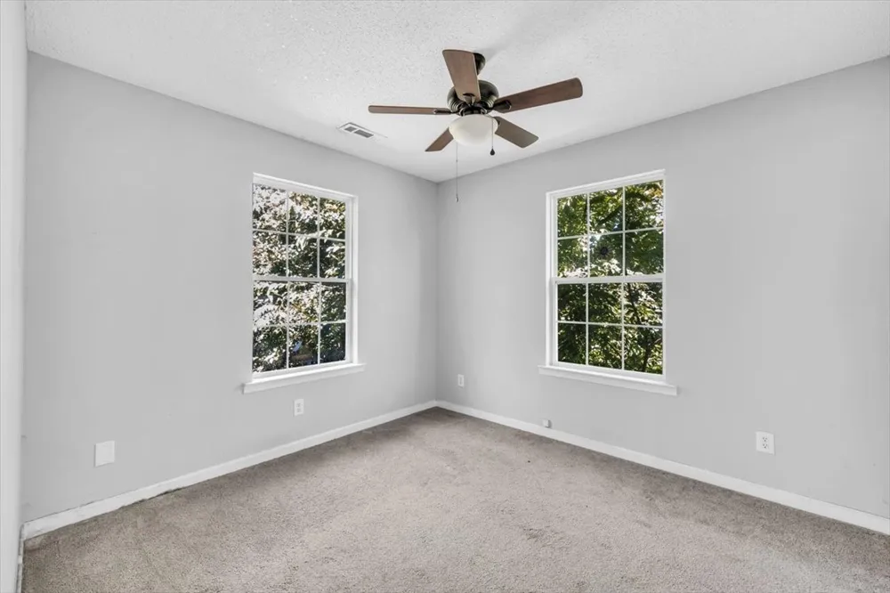 105 Lillian St McMinnville, TN 37110