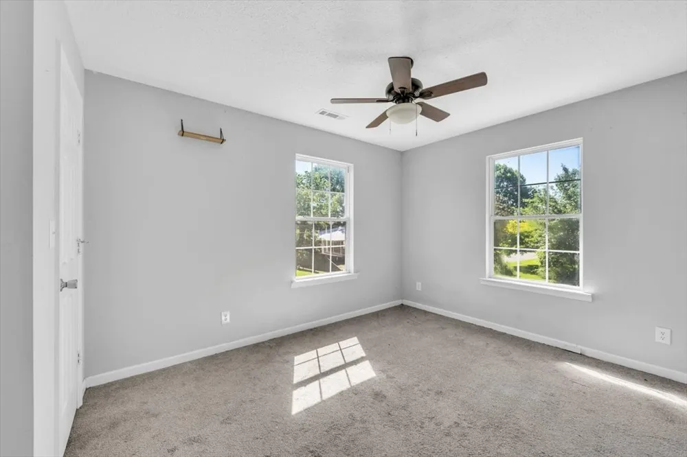 105 Lillian St McMinnville, TN 37110
