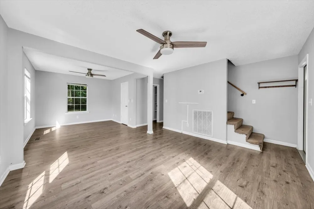 105 Lillian St McMinnville, TN 37110
