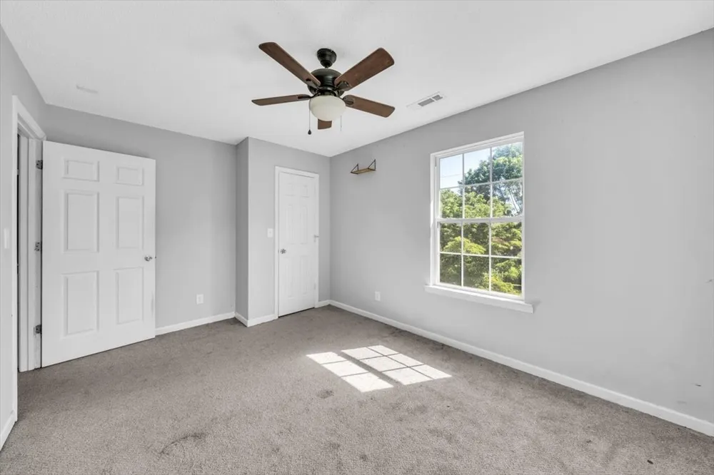 105 Lillian St McMinnville, TN 37110