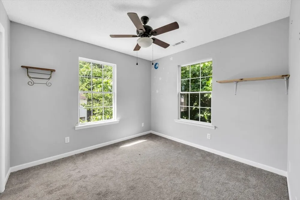 105 Lillian St McMinnville, TN 37110