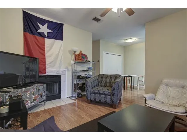 106 E 30th Street #207 Austin, TX 78705