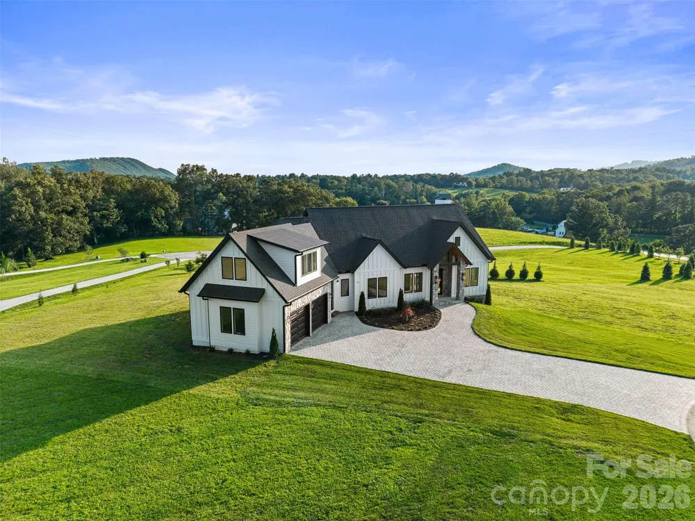 133 Golden Pasture Drive Fletcher, NC 28732