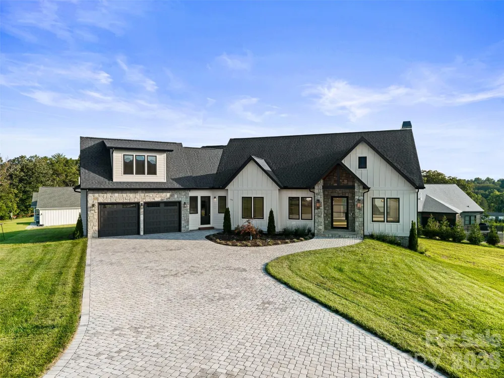 133 Golden Pasture Drive Fletcher, NC 28732