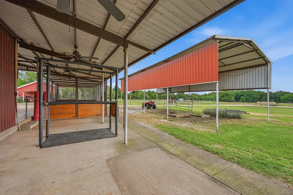 905 Crawford Road Sadler, TX 76264