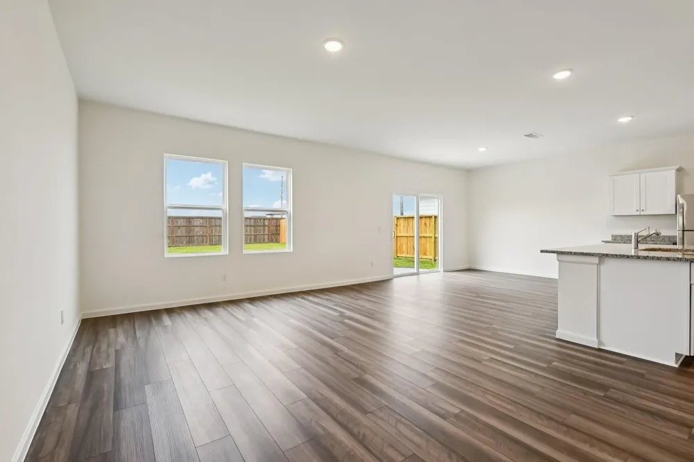 2442 Evergreen Falls Drive Crosby, TX 77532