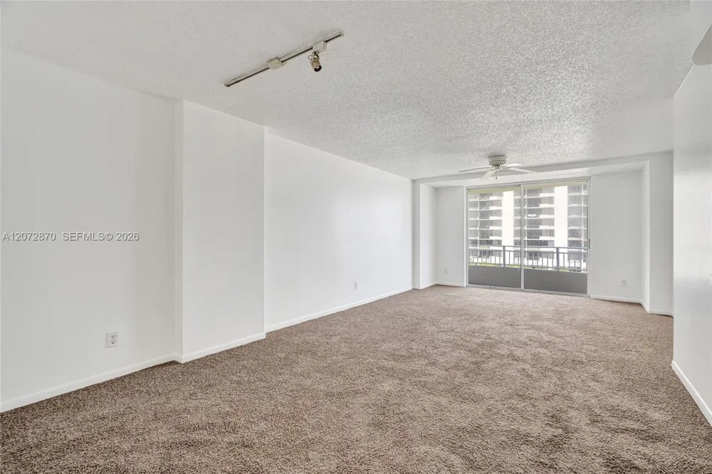 770 Claughton Island Dr #709 Miami, FL 33131
