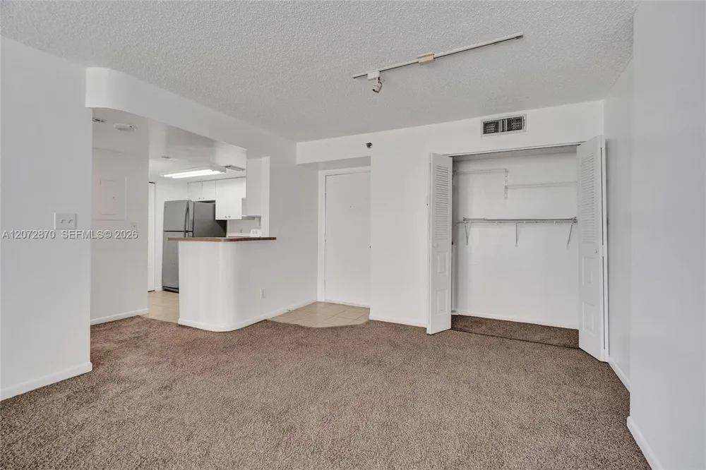 770 Claughton Island Dr #709 Miami, FL 33131