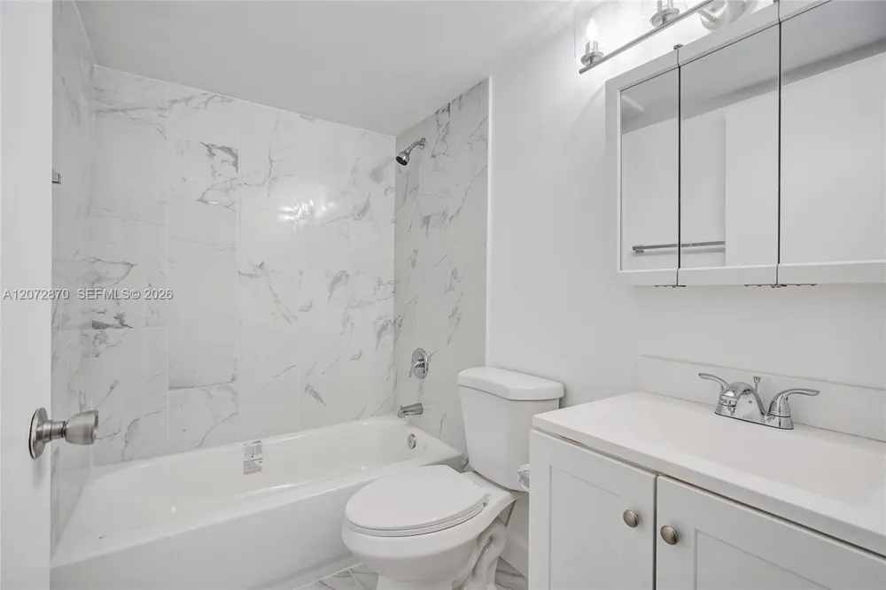 770 Claughton Island Dr #709 Miami, FL 33131