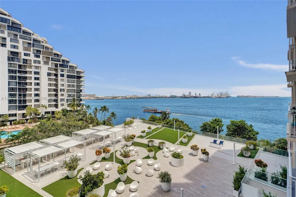 770 Claughton Island Dr #709 Miami, FL 33131