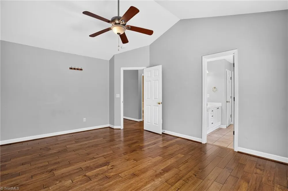 7523 Kristen Drive Oak Ridge, NC 27310